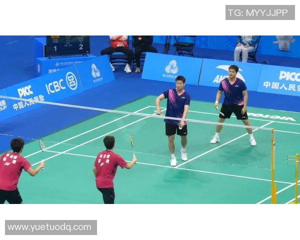 深圳羽毛球队团队协作引发热议球员间默契与竞争的微妙平衡探讨 深圳羽毛球队团队协作引发热议球员间默契与竞争的微妙平衡探讨