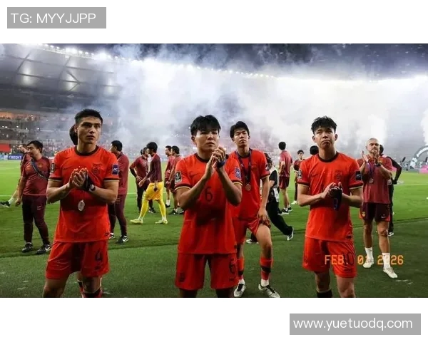 恒大与东方的激烈冲突视频揭示足球场上的紧张局势与球员情绪