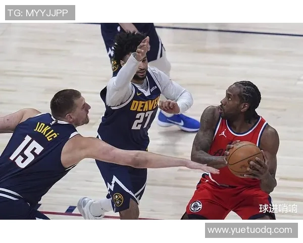 快船与火箭激战正酣10月27日NBA赛场精彩对决即将上演