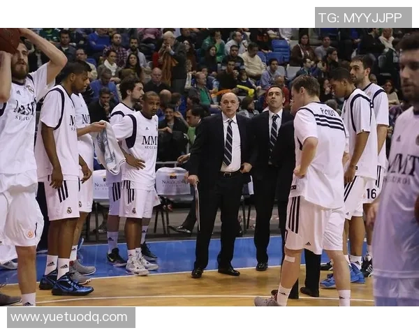 皇马与拜仁巅峰对决高清回放尽享精彩瞬间 皇马与拜仁巅峰对决高清回放尽享精彩瞬间